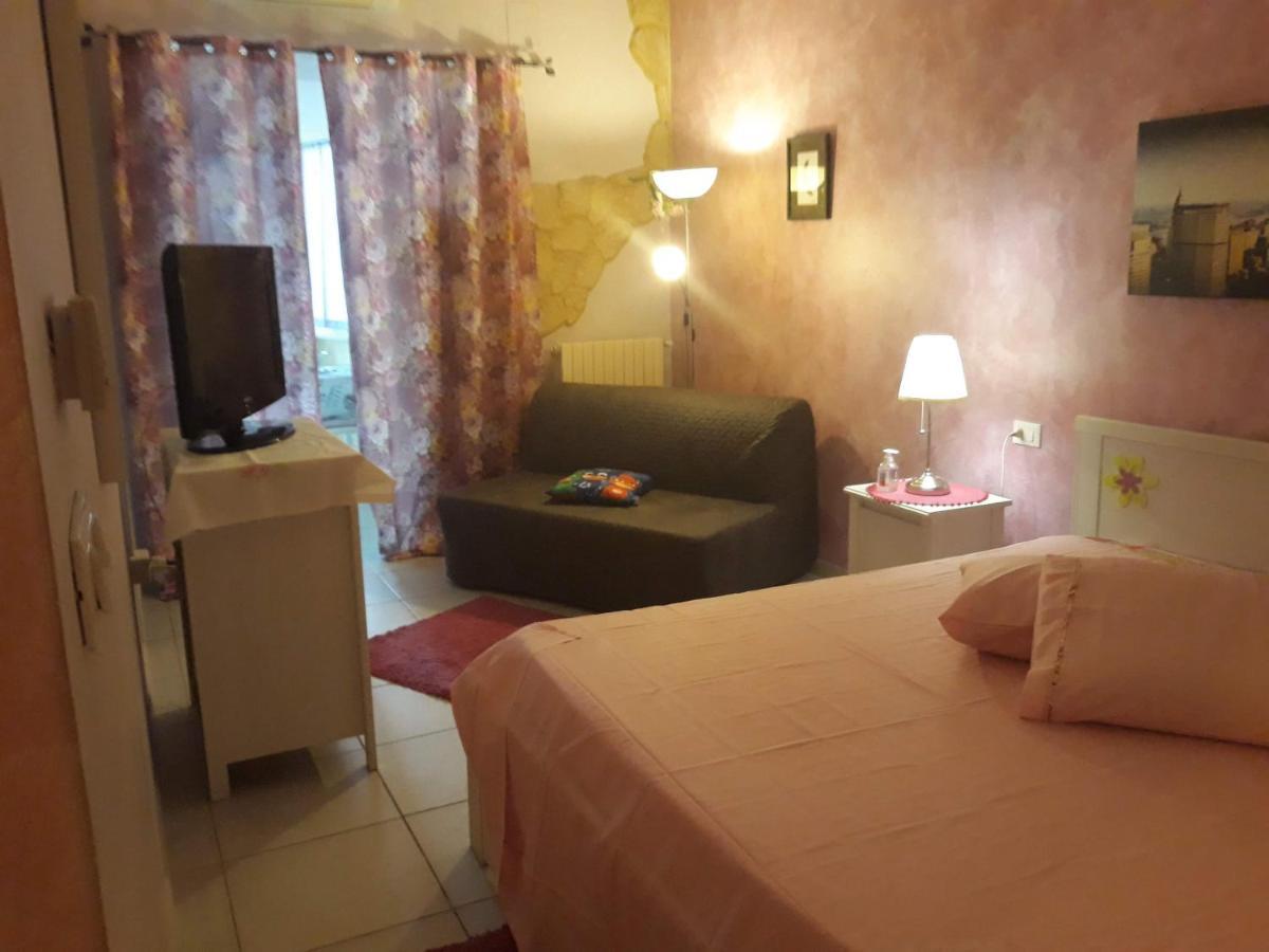 Suites Rome Pescara Exterior foto