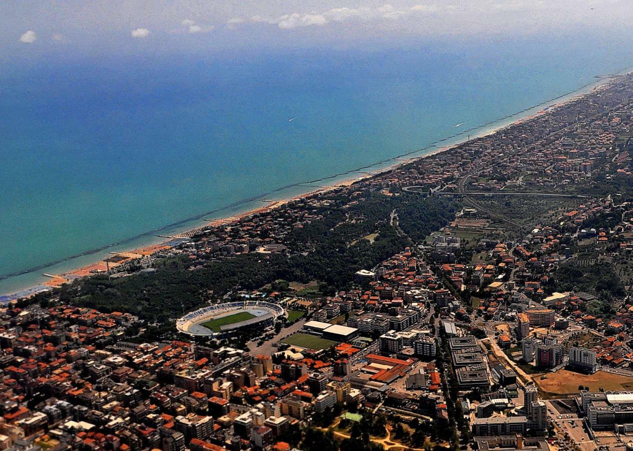 Suites Rome Pescara Exterior foto
